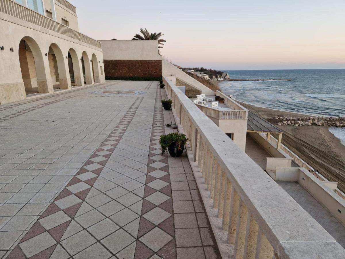 Il Paradiso Sul Mare Анцио Екстериор снимка