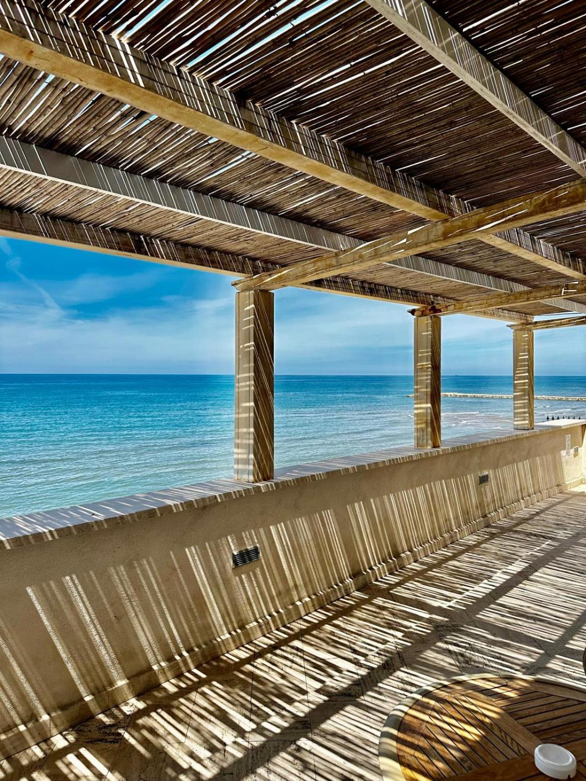 Il Paradiso Sul Mare Анцио Екстериор снимка